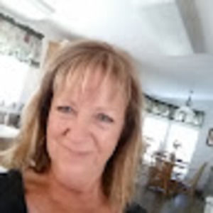 Meet your Posher, Debra